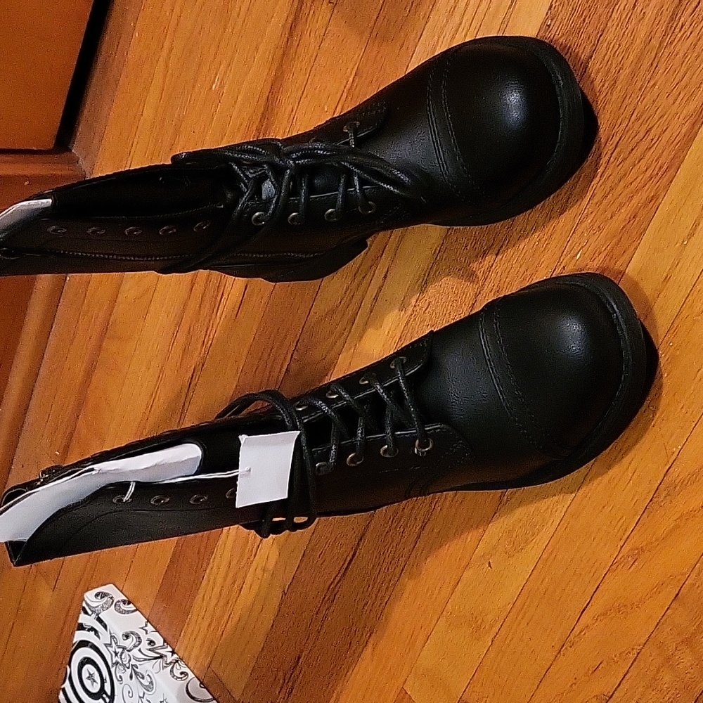 NWT, Brash, black combat boots women's size 9.5.